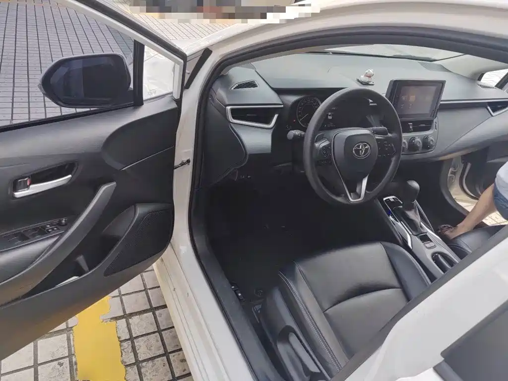 Toyota Corolla — миниатюра 12