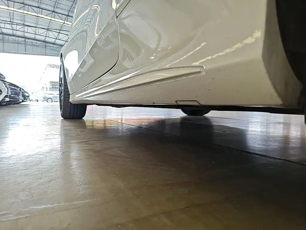 Mercedes-Benz C-Class (Import) — миниатюра 22