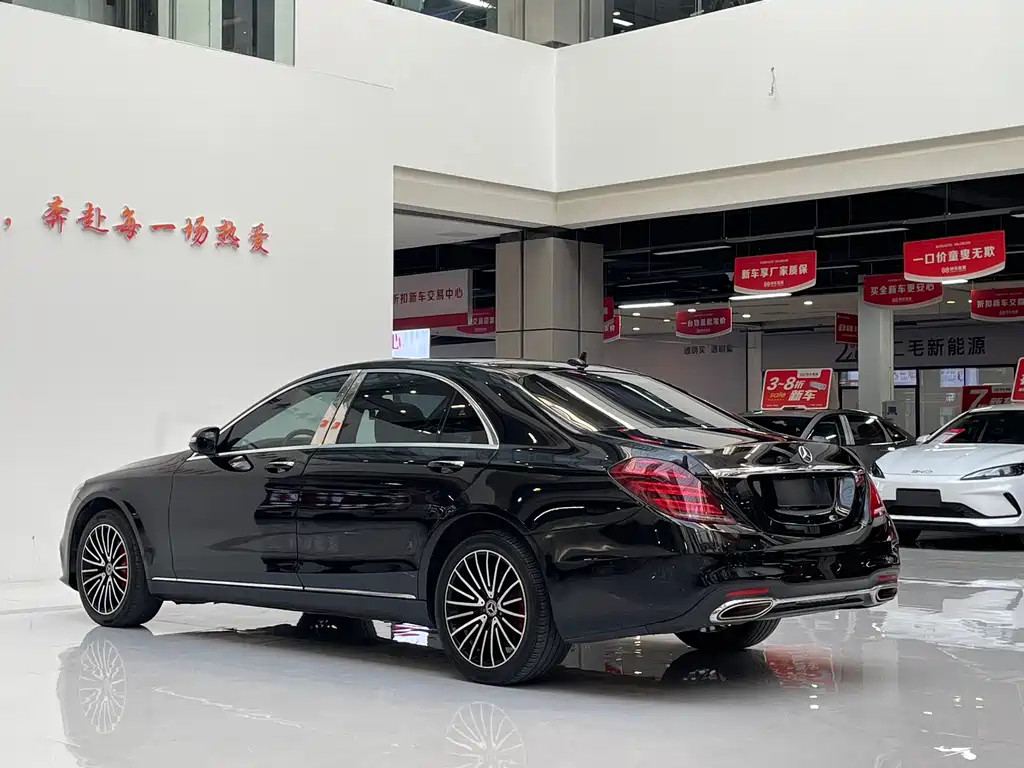 Mercedes-Benz S-Class — миниатюра 7