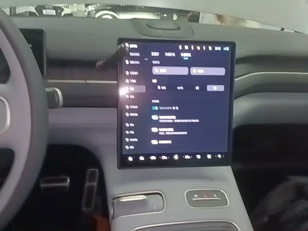 NIO ES8 — миниатюра 13