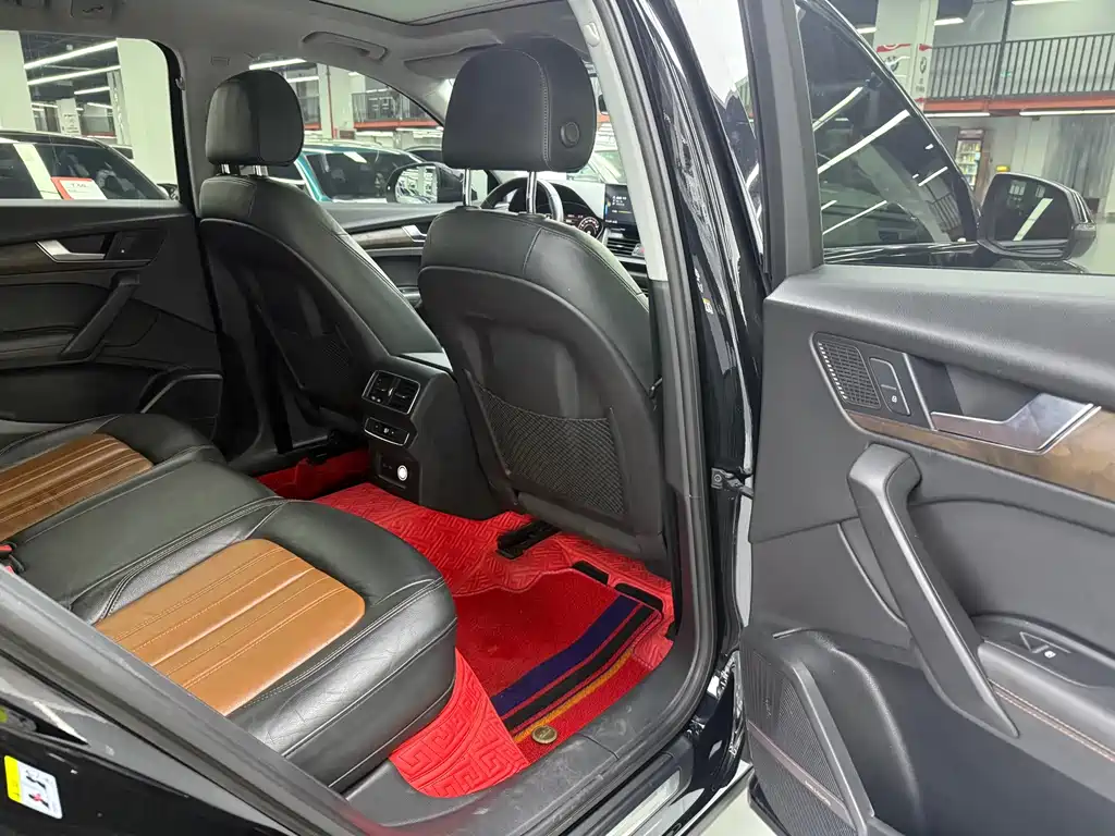 Audi Q5L — миниатюра 18