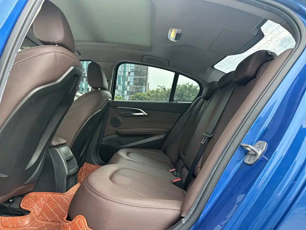 BMW 1 Series — миниатюра 6