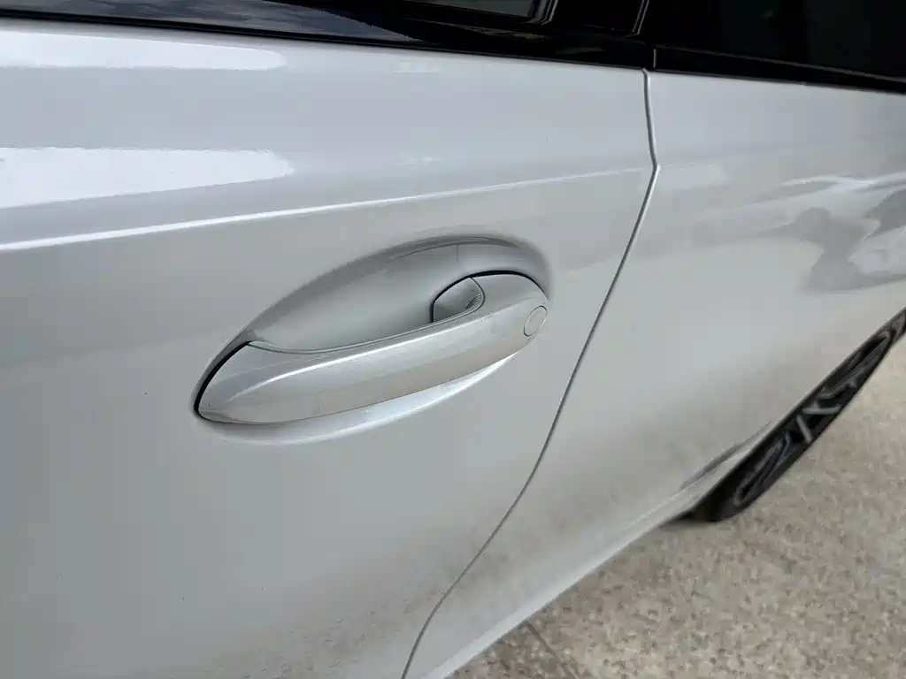 BMW 3 Series — миниатюра 17