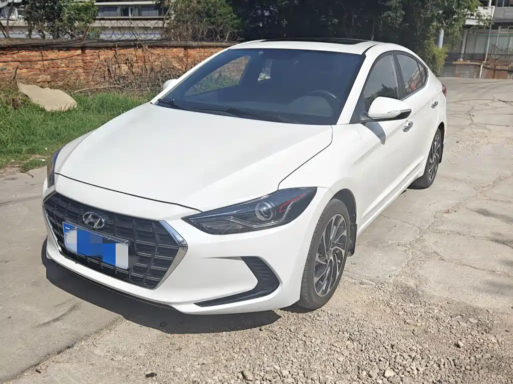 Hyundai Elantra 2020