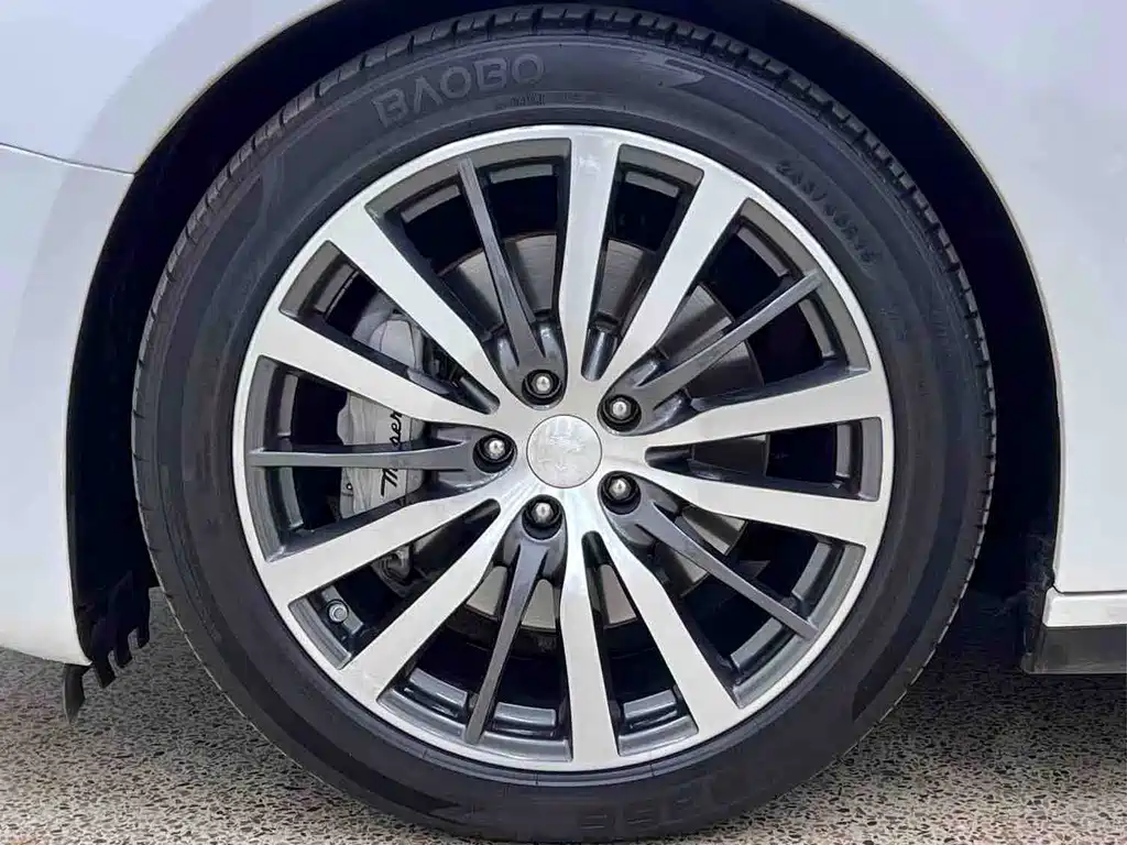 Maserati Ghibli — миниатюра 5