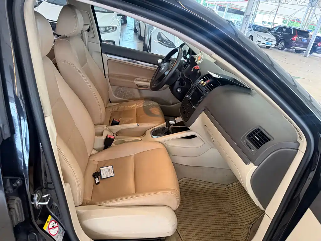 Volkswagen Sagitar — миниатюра 21