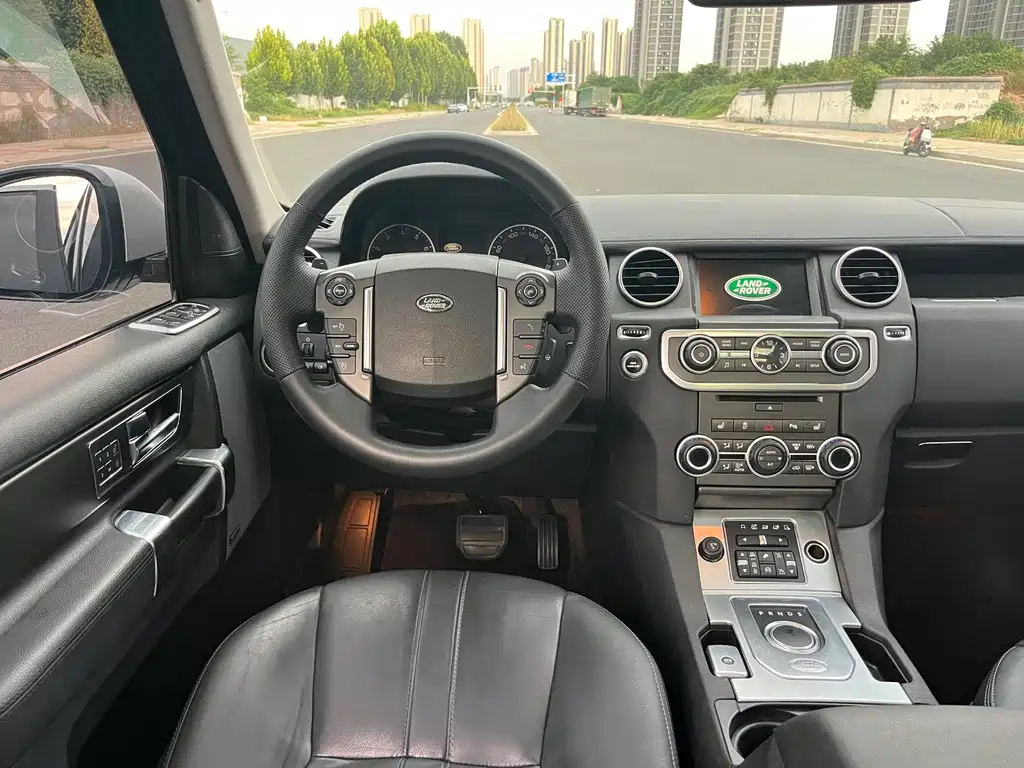 Land Rover Discovery — миниатюра 9