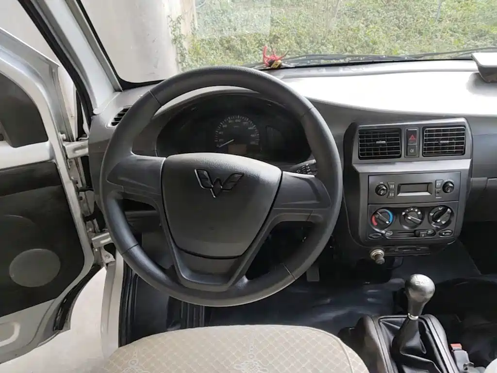 Wuling Rongguang Mini Truck — миниатюра 11