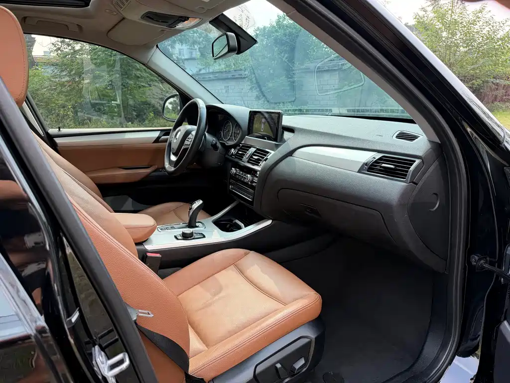 BMW X3 (Import) — миниатюра 7