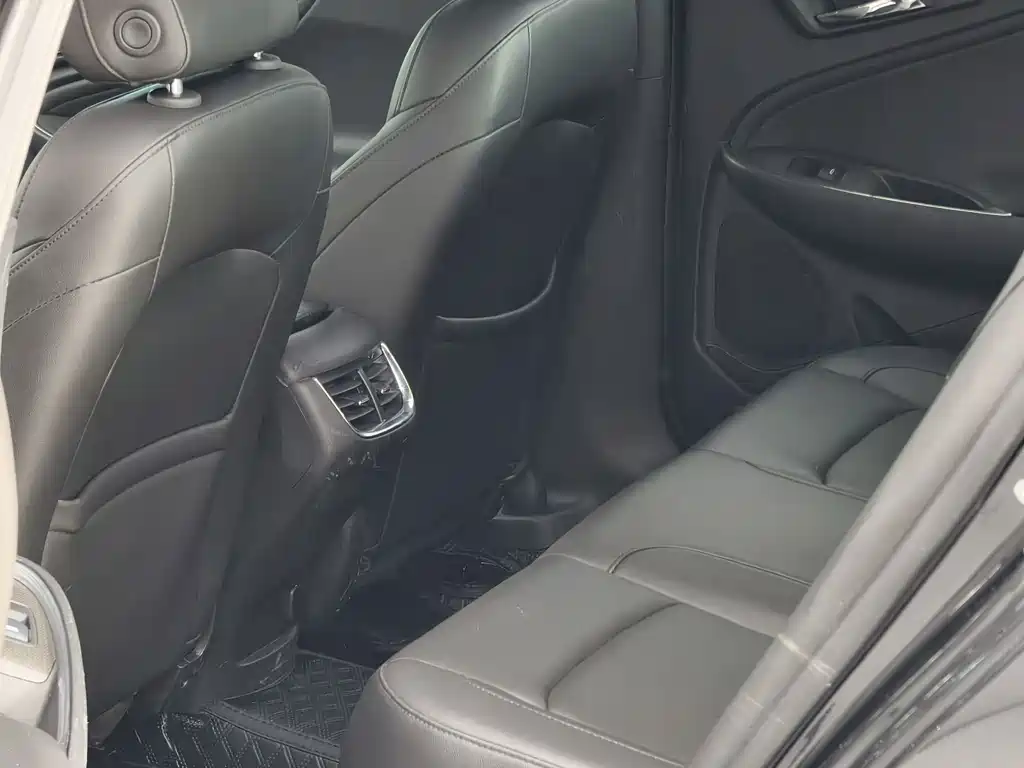 CHEVROLET MAI RUIBAO XL