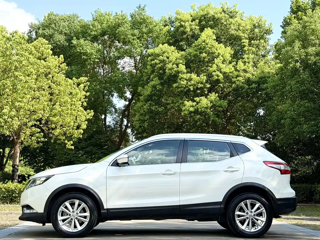 Nissan Qashqai — миниатюра 4