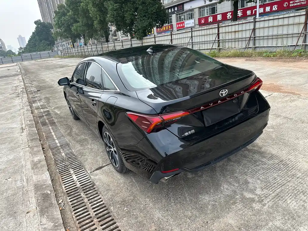 Toyota Avalon — миниатюра 11