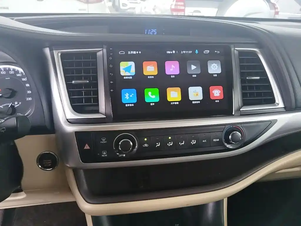 Toyota Highlander — миниатюра 18