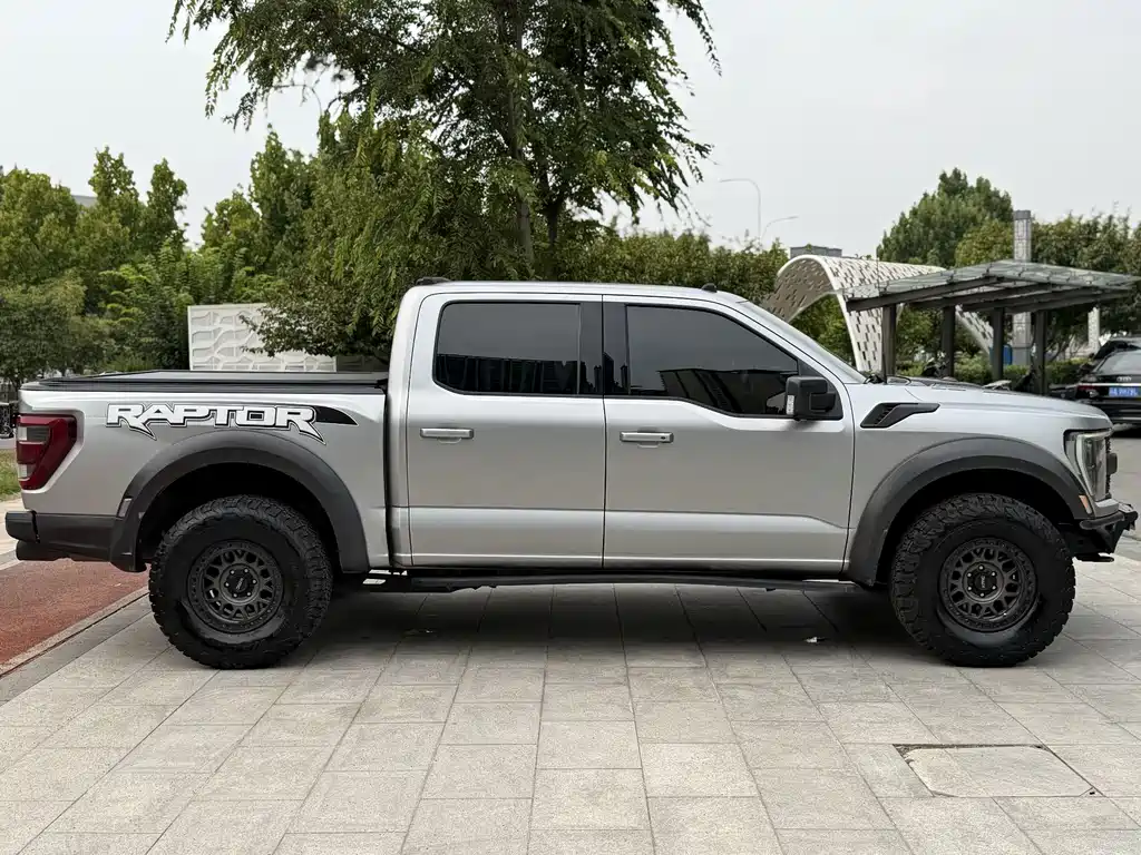 Ford F-150 Raptor — миниатюра 5