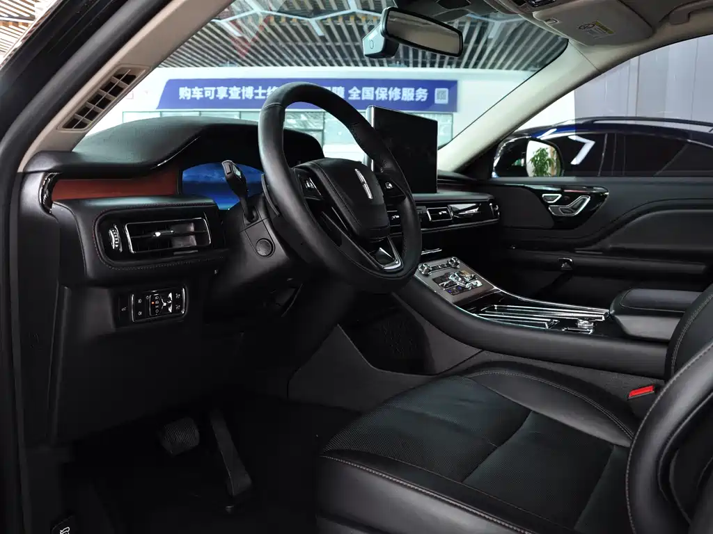 Lincoln Aviator — миниатюра 5