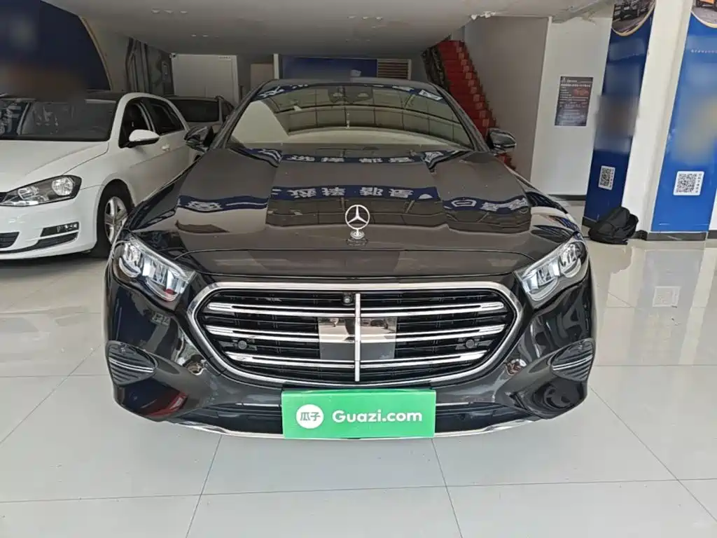 Mercedes-Benz E-Class — миниатюра 3