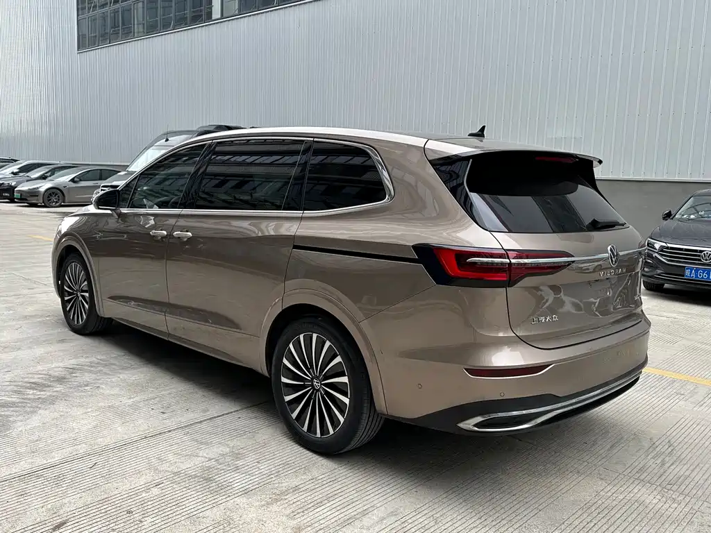 Volkswagen Viloran 2020 380TSI Luxury