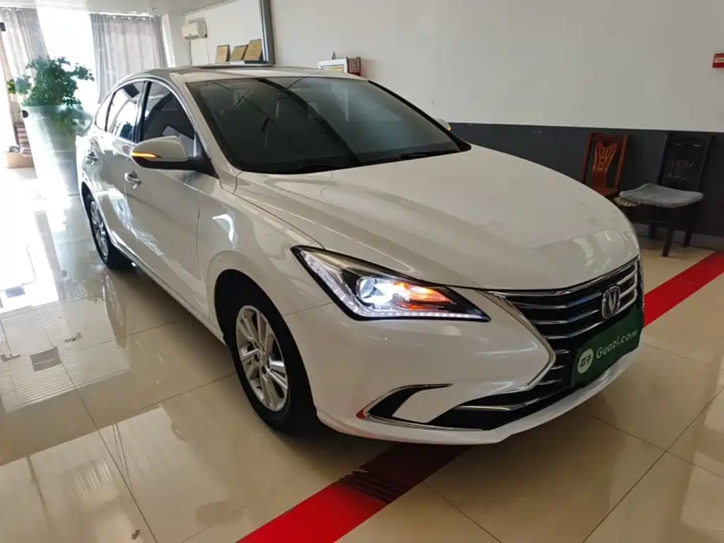 Changan Eado — миниатюра 4