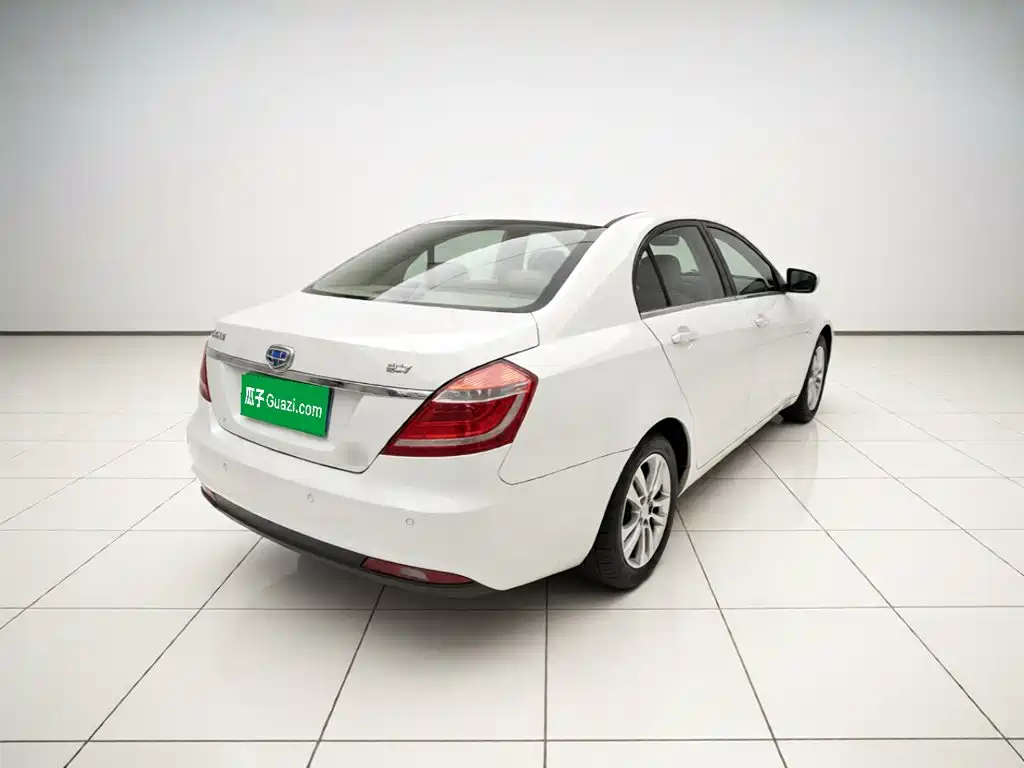 Geely Emgrand — миниатюра 6
