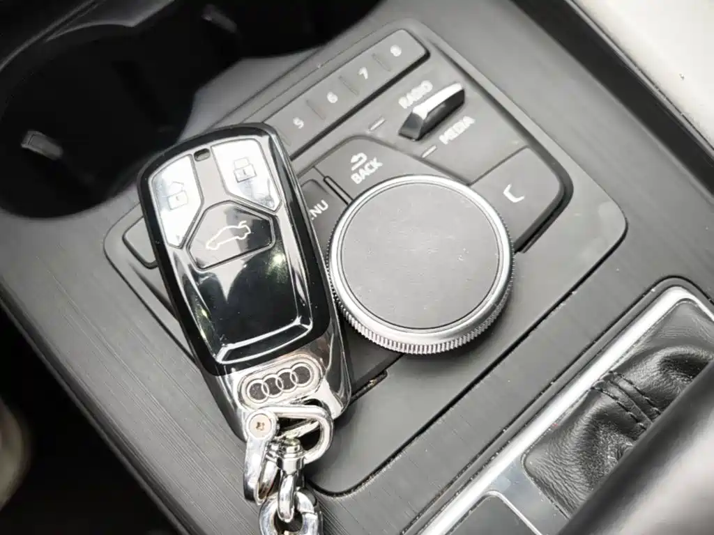 Audi A4L — миниатюра 9