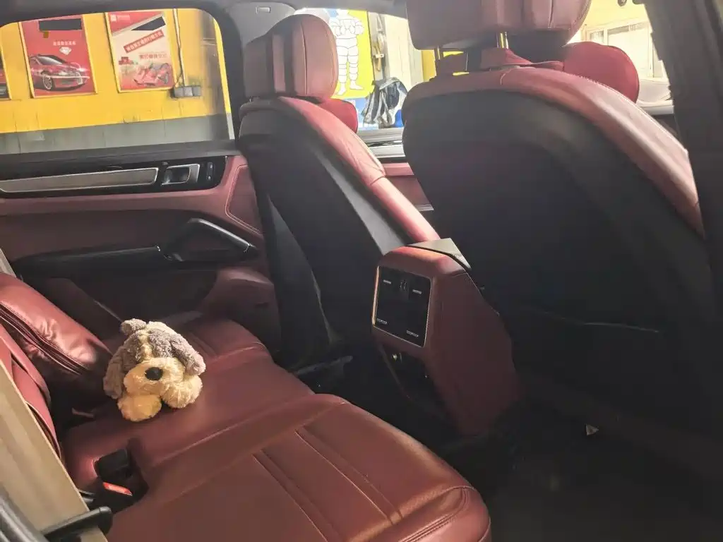 Porsche Cayenne Hybrid — миниатюра 5