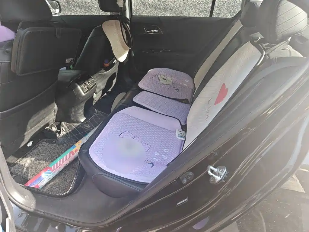 Honda Accord — миниатюра 13