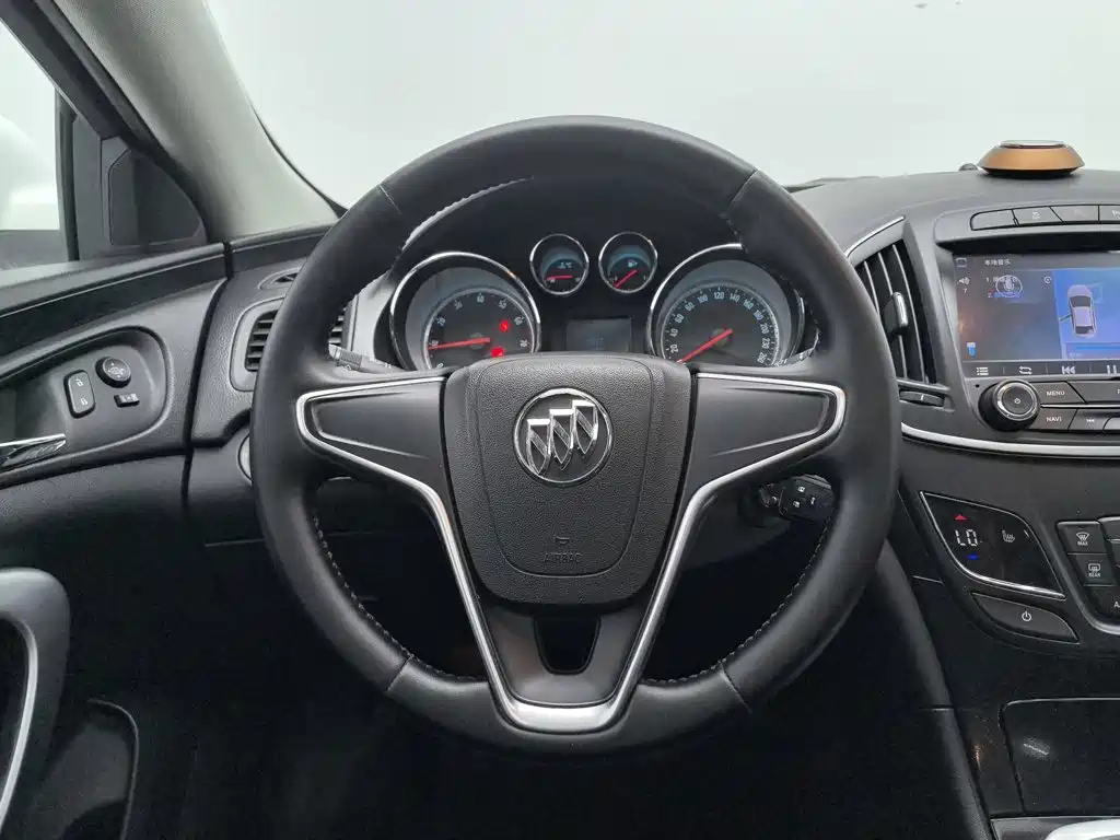 Buick Regal — миниатюра 11