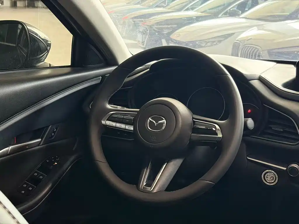 Mazda CX-30 — миниатюра 16