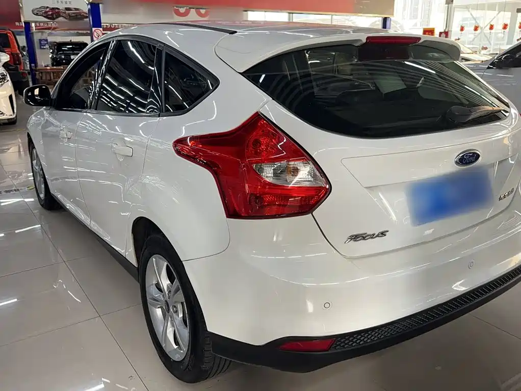 Ford Focus — миниатюра 7