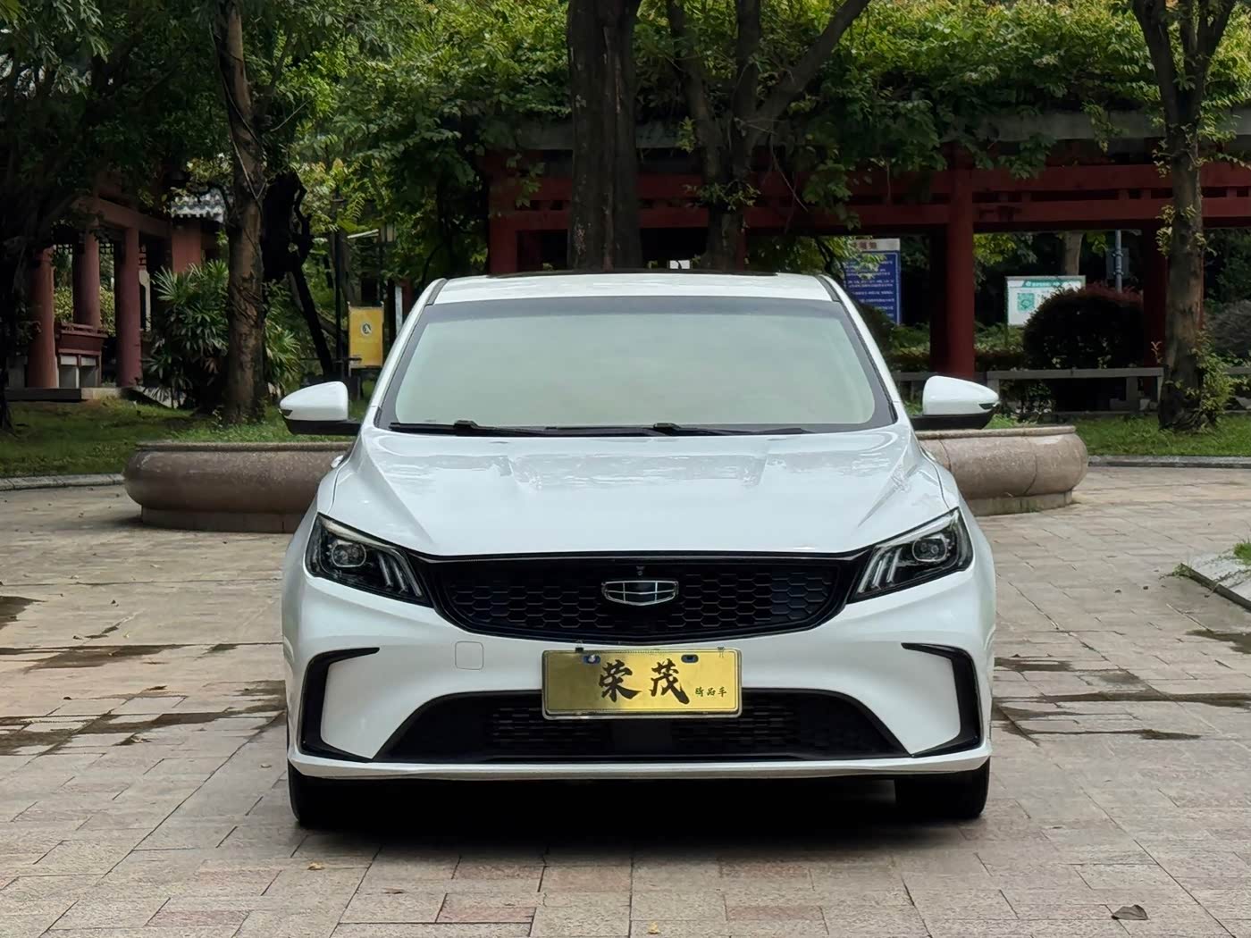 Geely Binrui 1.4 л 2021 г. Белый, пробег 28000 км