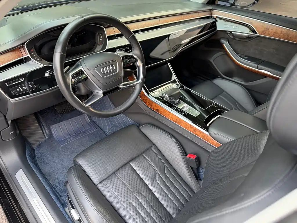 Audi A8 — миниатюра 5