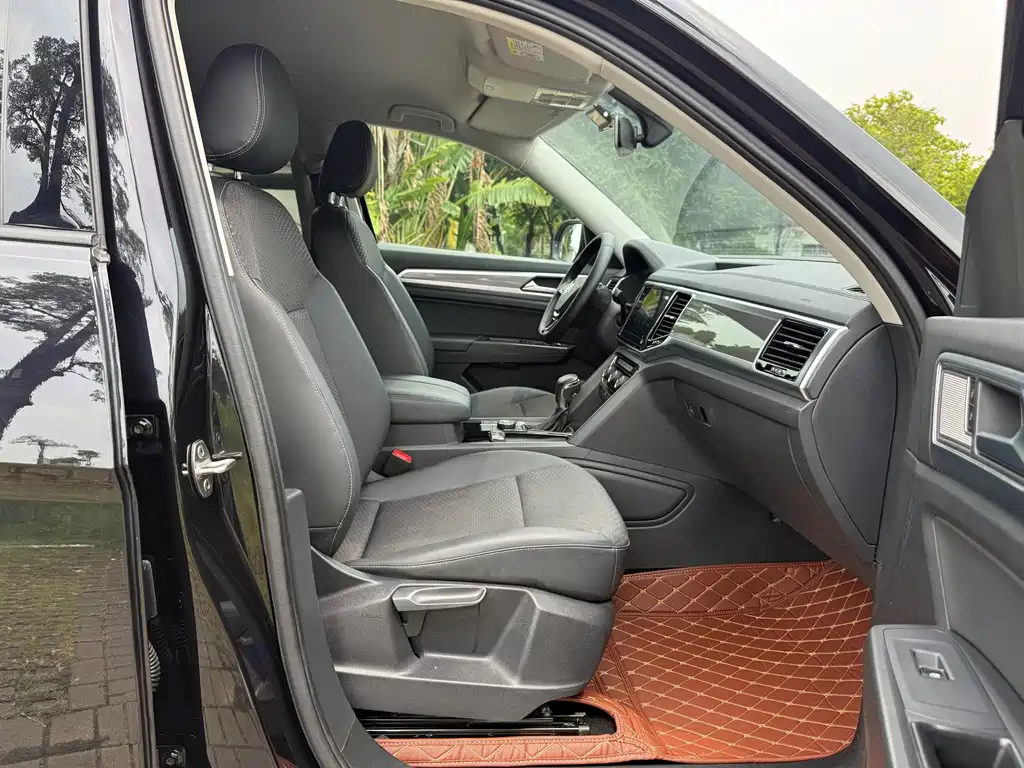 Volkswagen Teramont — миниатюра 15
