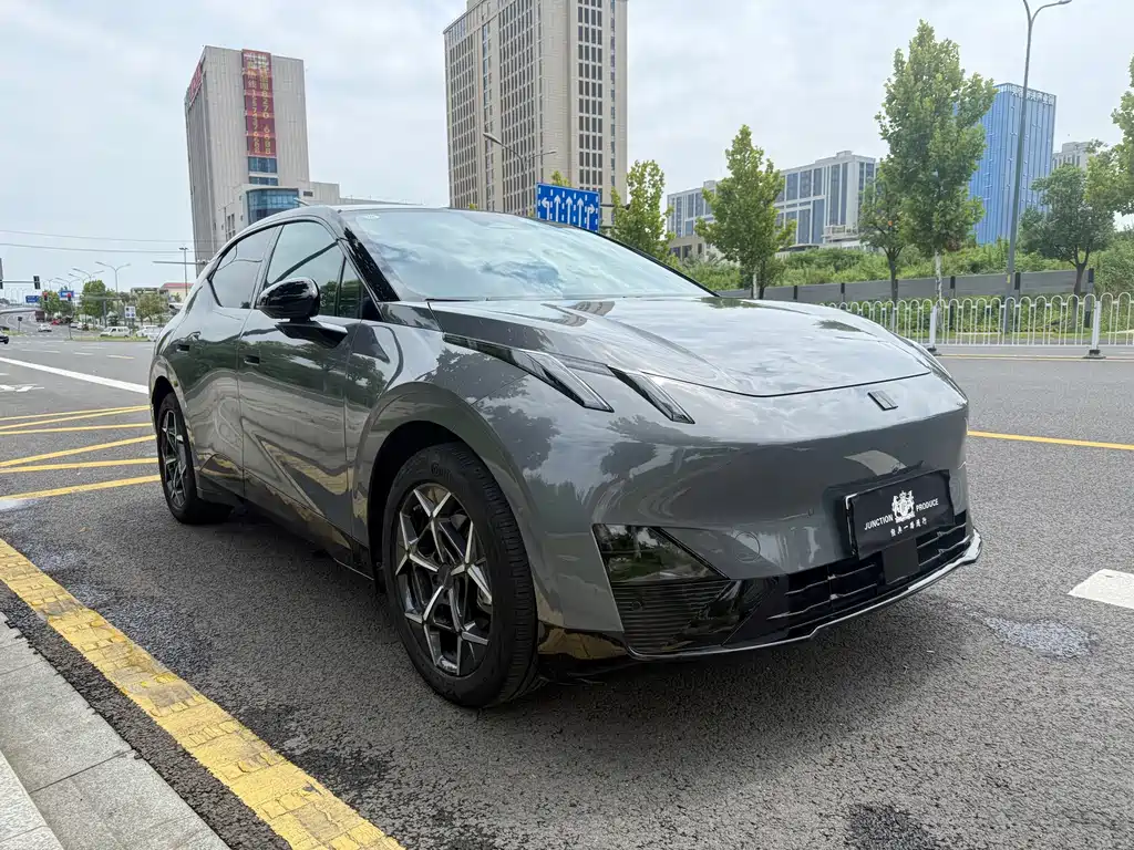 Lynk & Co Z20 — миниатюра 3