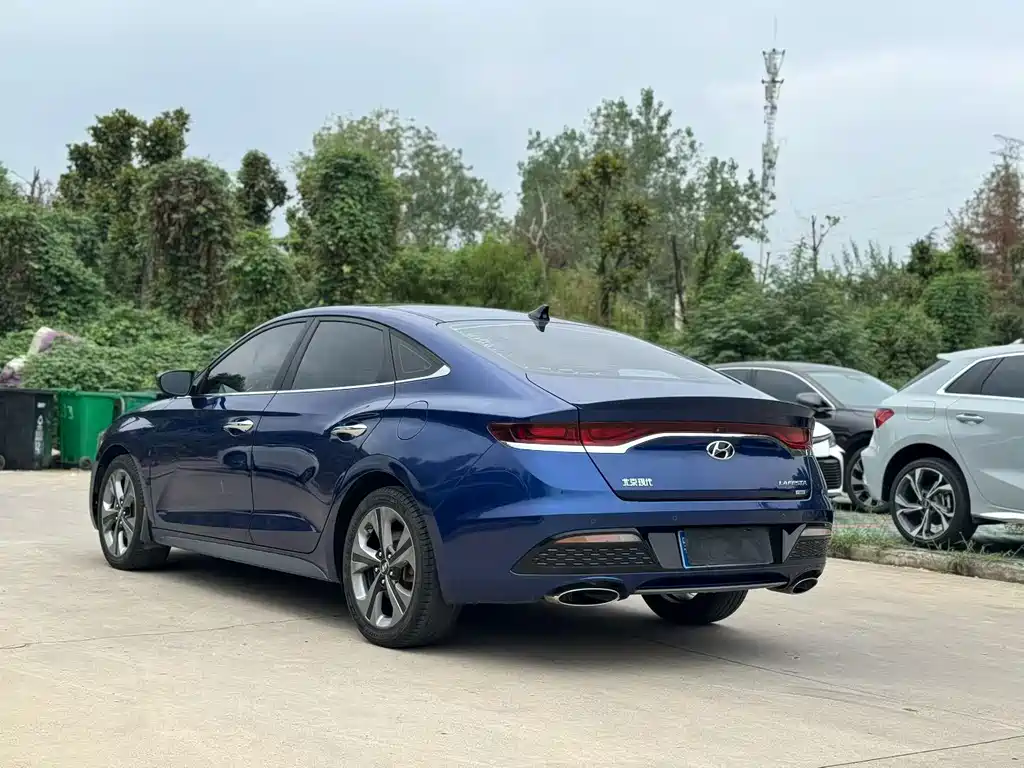 Hyundai Fista — миниатюра 8