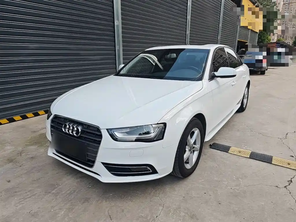 Audi A4L 2016