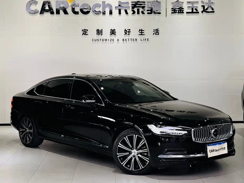 Volvo S90 2024 B5 Luxury
