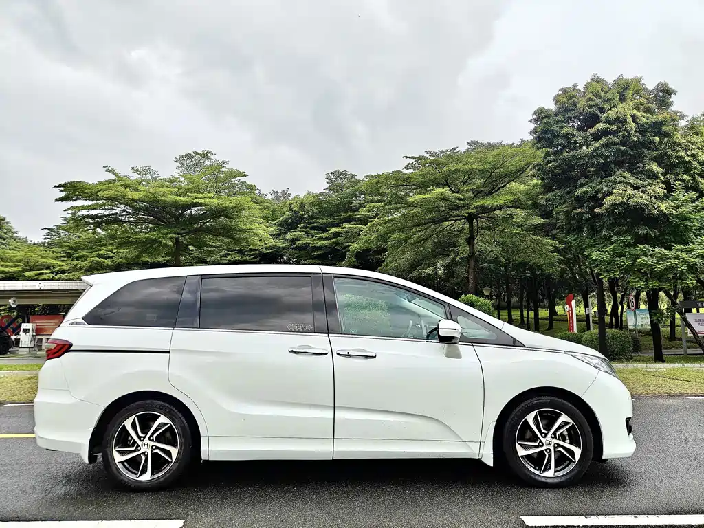 Honda Odyssey — миниатюра 8