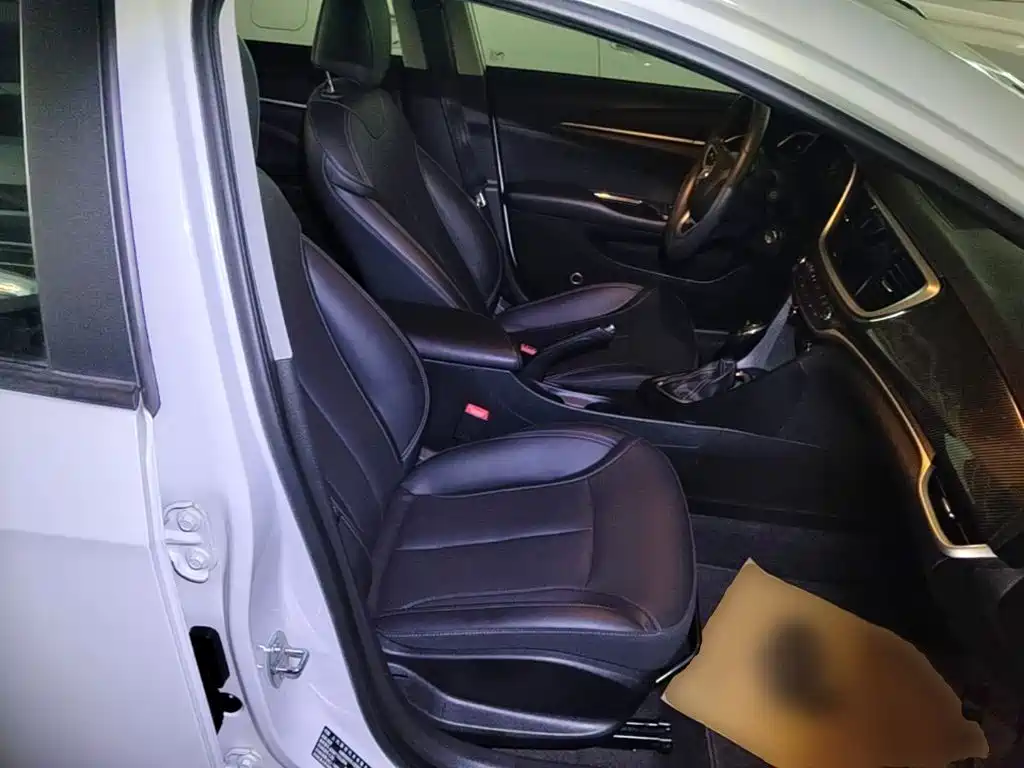 Buick Excelle — миниатюра 25