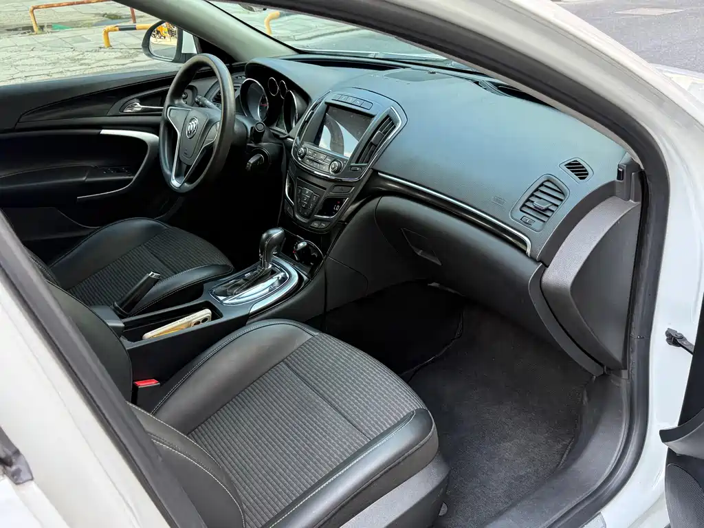 Buick Regal — миниатюра 4