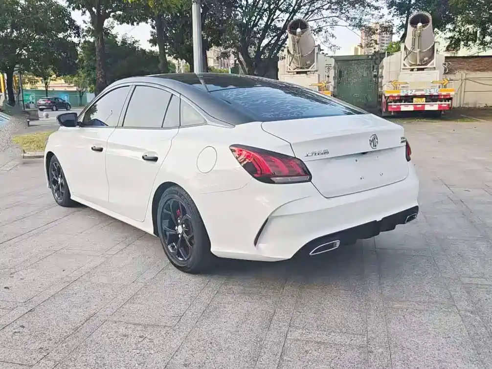MG MG5 — миниатюра 7