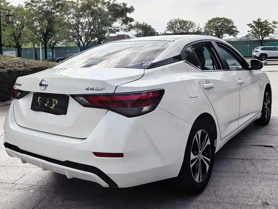 Nissan Sylphy — миниатюра 9