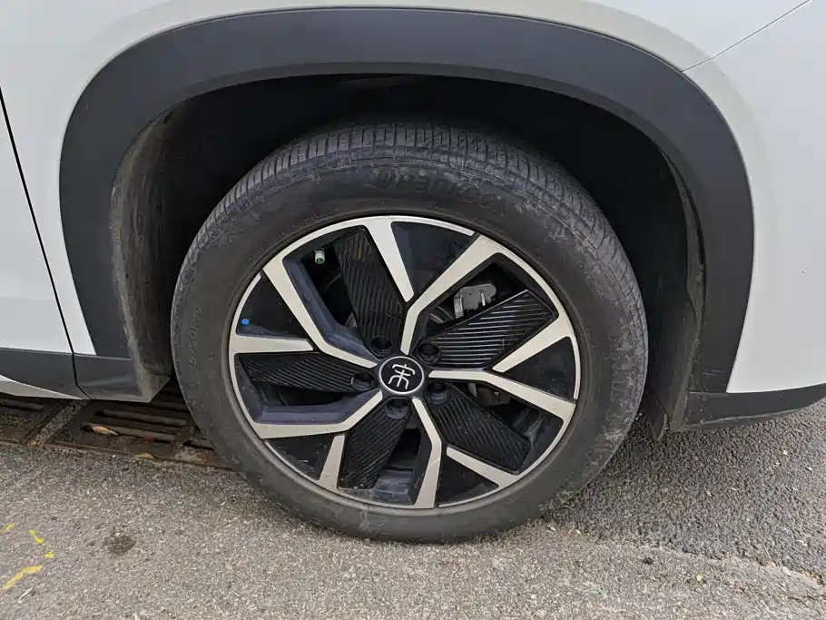 BYD L DM-i — миниатюра 6