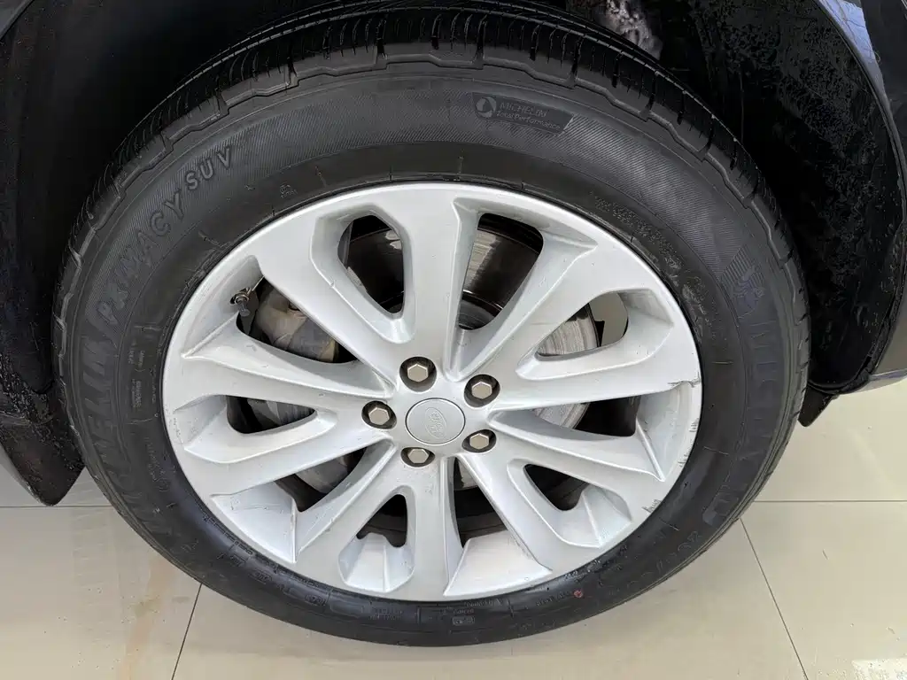 Land Rover Range Rover — миниатюра 13