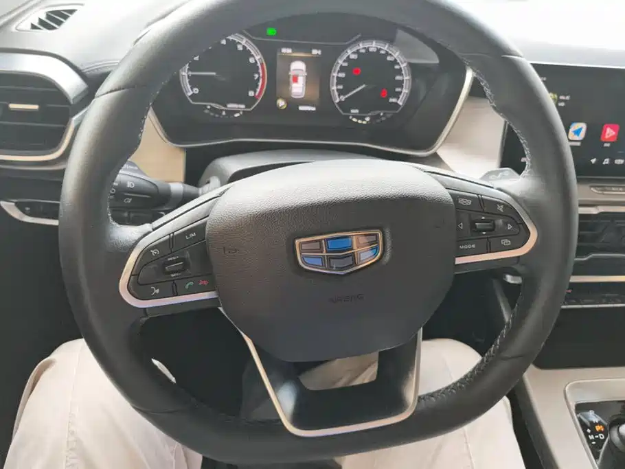Geely Binyue — миниатюра 15