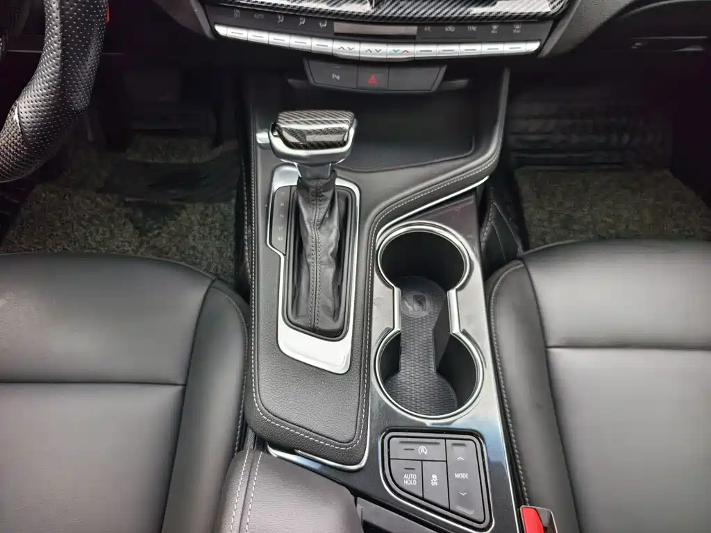 Cadillac CT4 — миниатюра 9