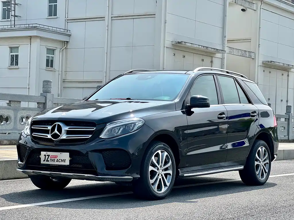 Mercedes-Benz GLE 2016