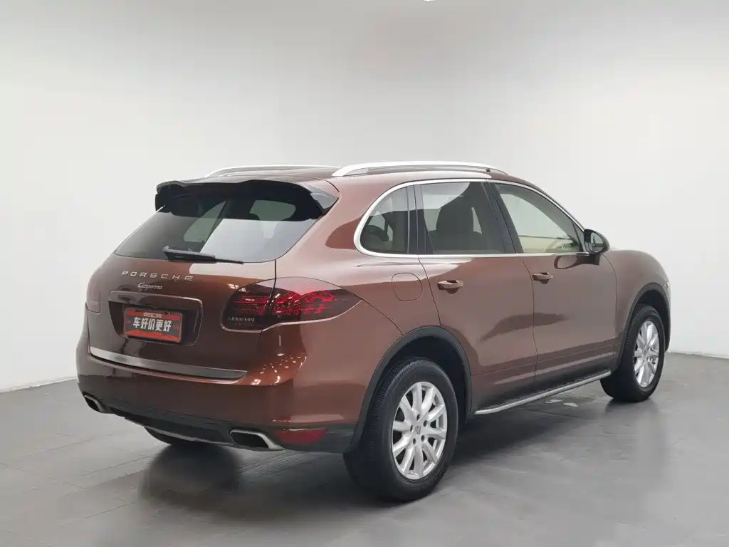 Porsche Cayenne — миниатюра 2
