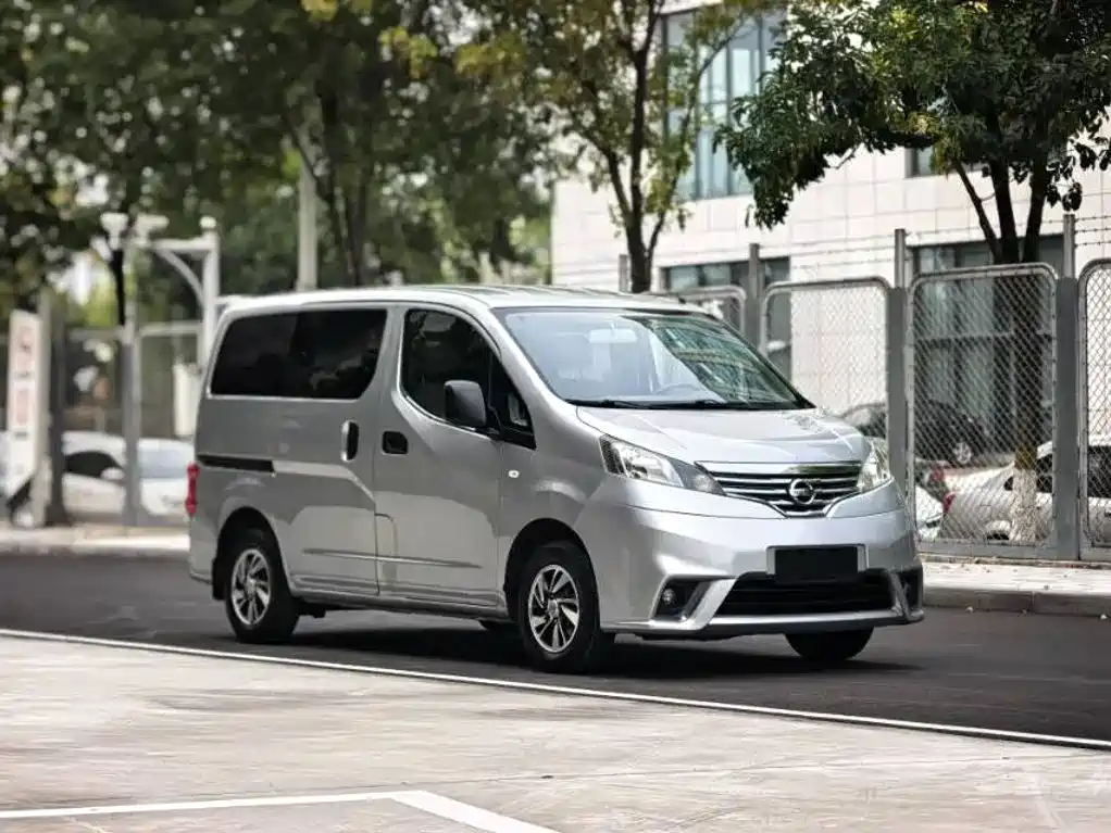 Nissan NV200 — миниатюра 3