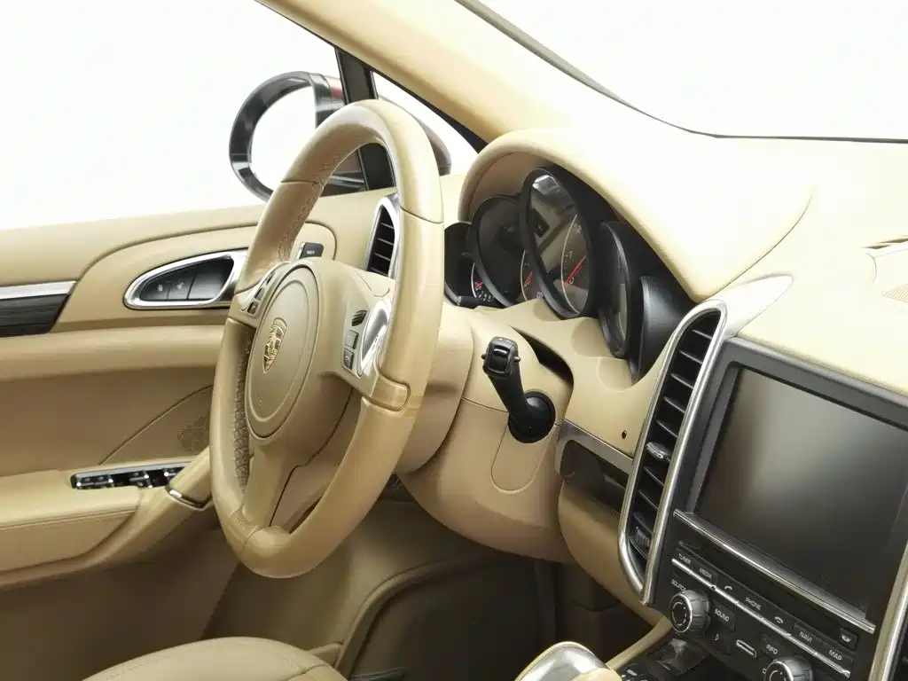 Porsche Cayenne — миниатюра 22