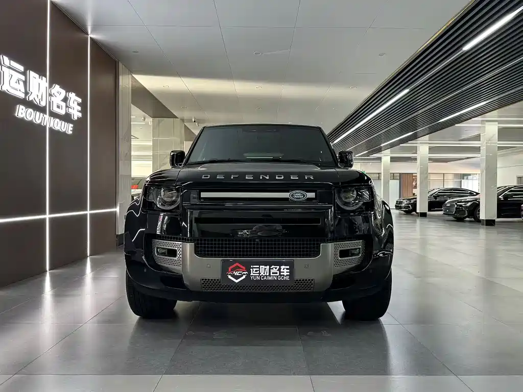 LAND ROVER  DEFENDER